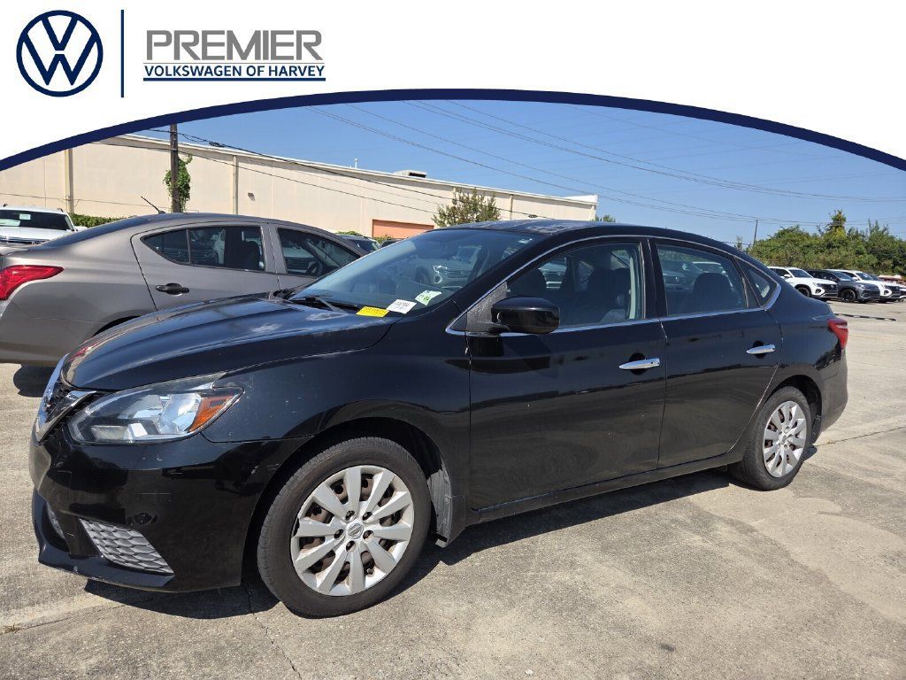 Used 2016 Nissan Sentra SV FWD image 1