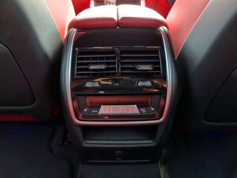 Used 2022 BMW X6 M Competition w/ Competition Package image 37