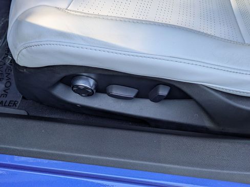 Used 2022 Chevrolet Corvette Stingray Premium Conv w/ Z51 Performance Package image 14