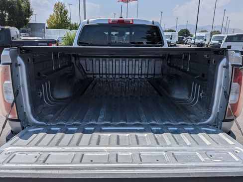Used 2017 GMC Canyon SLE w/ SLE Convenience Package AWD/4WD image 29