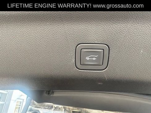 Used 2025 Chevrolet Suburban RST w/ Comfort Package AWD/4WD image 32