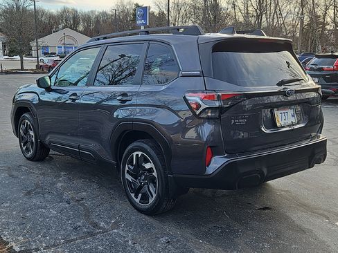 Certified 2025 Subaru Forester Premium image 26