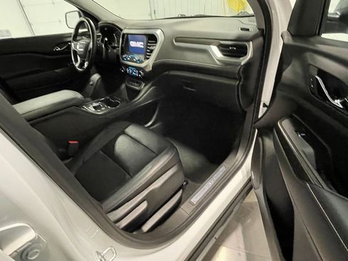 Used 2022 GMC Acadia SLT w/ Elevation Edition image 29