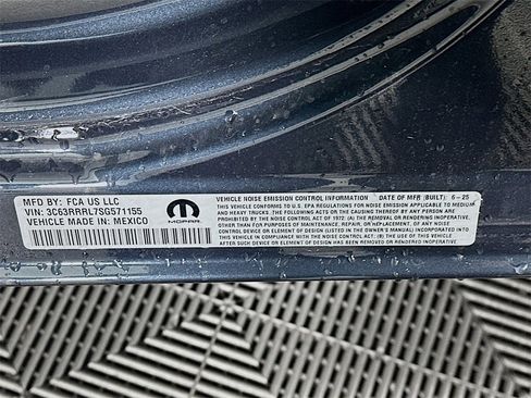 New 2025 RAM 3500 Limited image 19