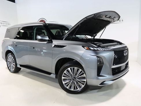 Used 2025 INFINITI QX80 Sensory AWD/4WD image 34