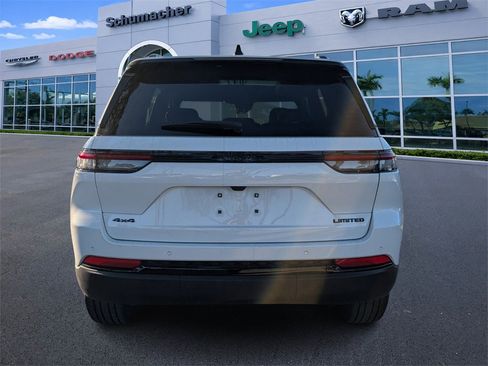 New 2025 Jeep Grand Cherokee Limited image 6