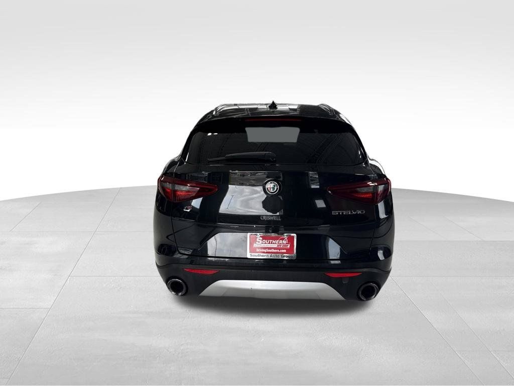 Used 2018 Alfa Romeo Stelvio Ti Sport AWD/4WD image 7