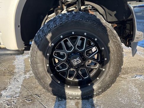 Used 2015 Ford F250 Lariat w/ Lariat Ultimate Package image 55