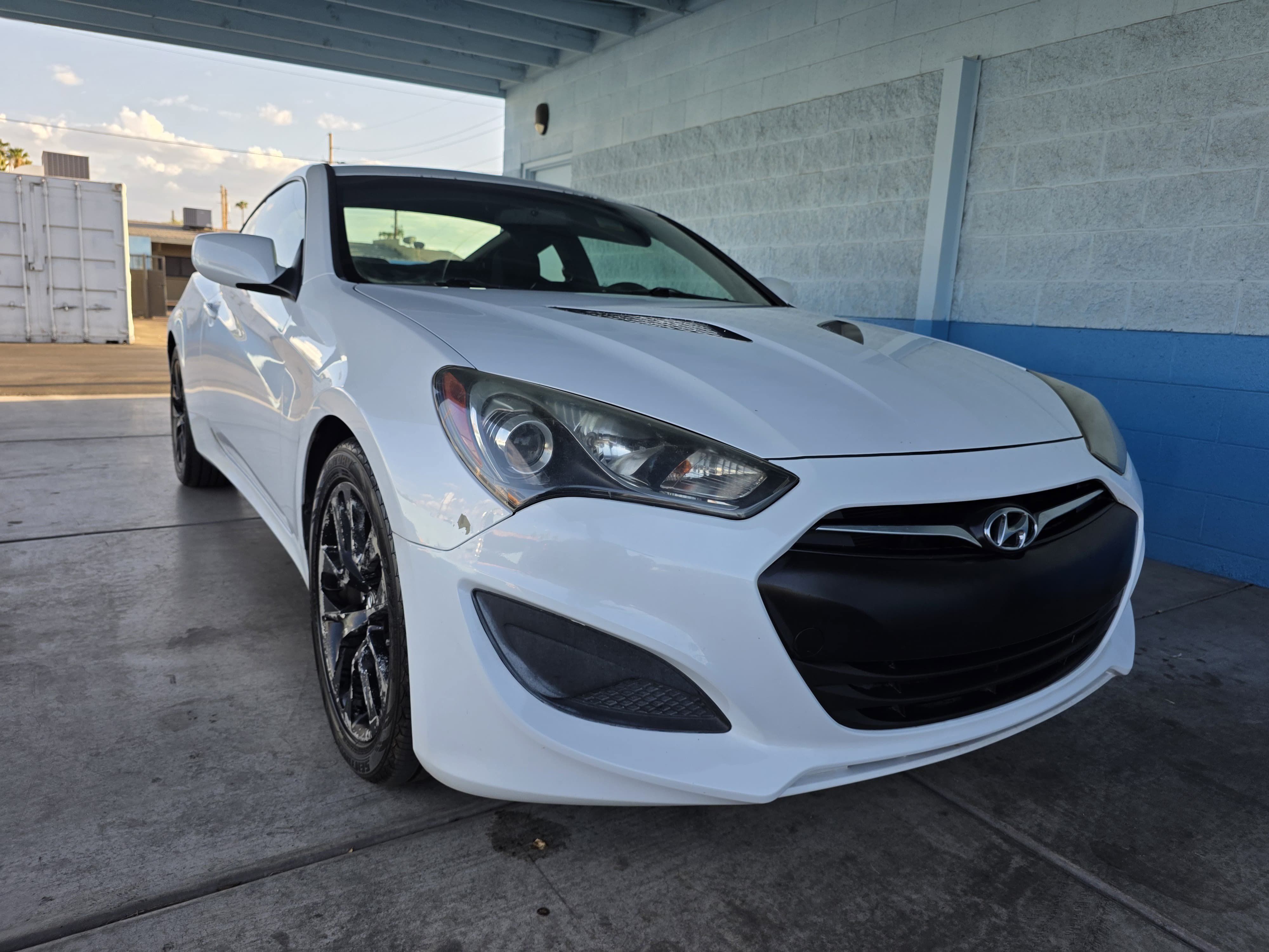 Used 2013 Hyundai Genesis 2.0T RWD image 1