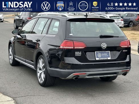 Used 2019 Volkswagen Golf Alltrack SE image 4