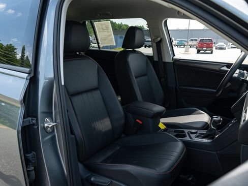 Used 2024 Volkswagen Tiguan Wolfsburg Edition AWD/4WD image 22