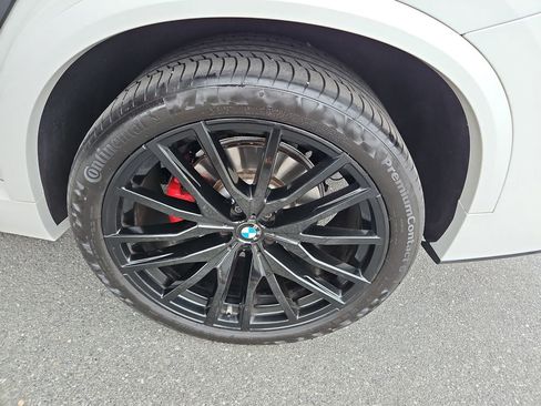 Used 2023 BMW X5 xDrive40i w/ Executive Package image 40