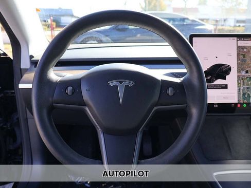 Used 2021 Tesla Model 3 Long Range image 3