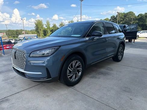 Used 2023 Lincoln Corsair FWD w/ Equipment Group 101A image 3