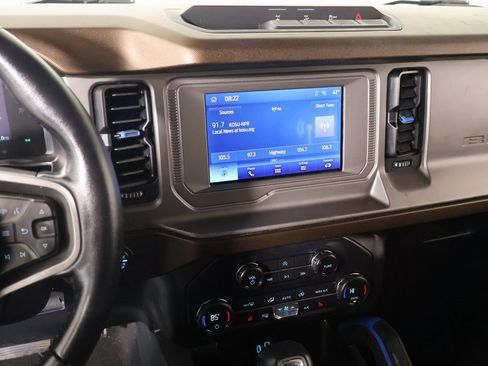 Used 2023 Ford Bronco Outer Banks image 5