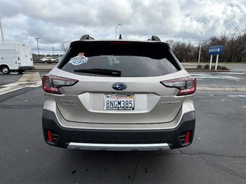 Used 2020 Subaru Outback Limited image 5
