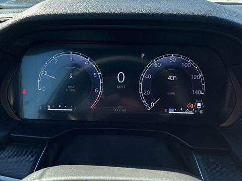 Used 2025 Jeep Grand Cherokee L Altitude image 2