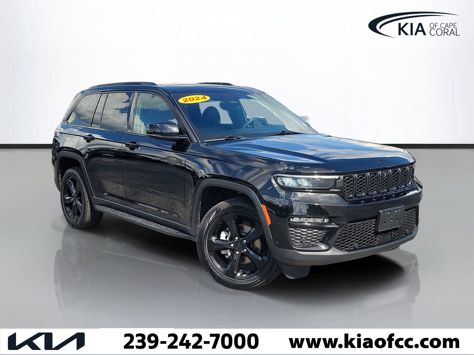 Used 2024 Jeep Grand Cherokee Limited w/ Luxury Tech Group II AWD/4WD image 1