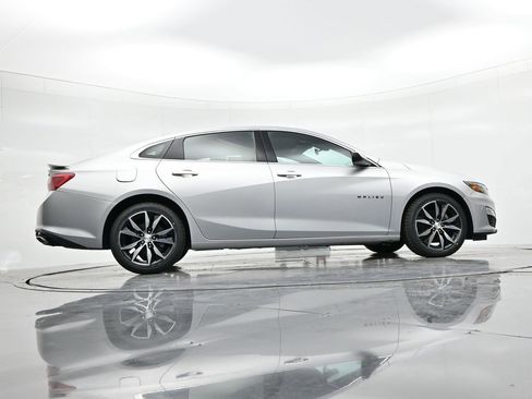 Used 2022 Chevrolet Malibu RS image 21