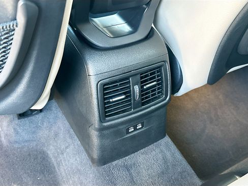 Certified 2023 BMW X2 xDrive28i w/ Convenience Package image 25