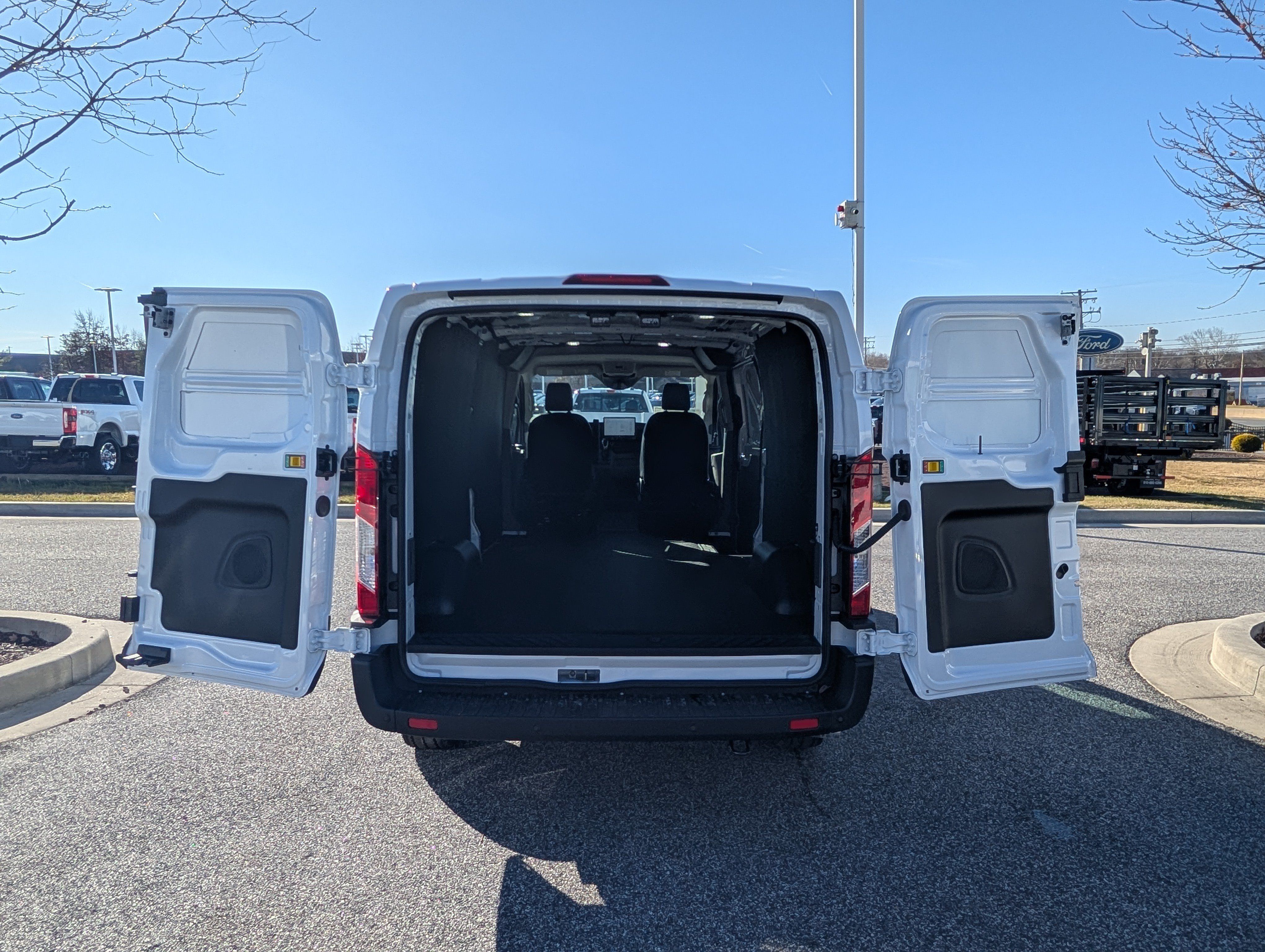 New 2026 Ford Transit 250 Low Roof w/ Load Area Protection Package RWD image 9