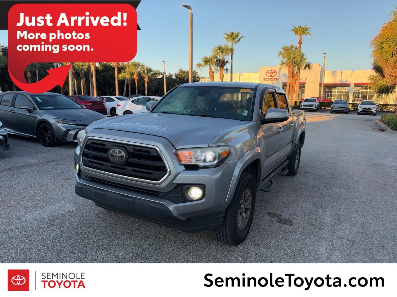 Used 2018 Toyota Tacoma SR5 RWD image 1