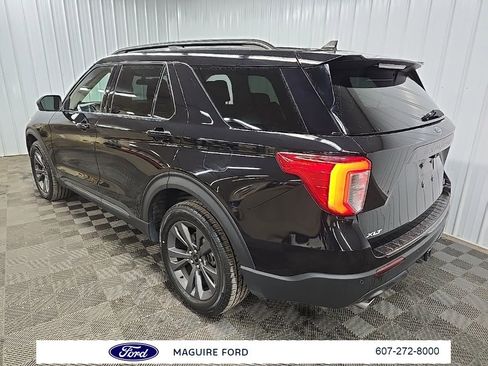 Used 2022 Ford Explorer XLT w/ Equipment Group 202A image 11