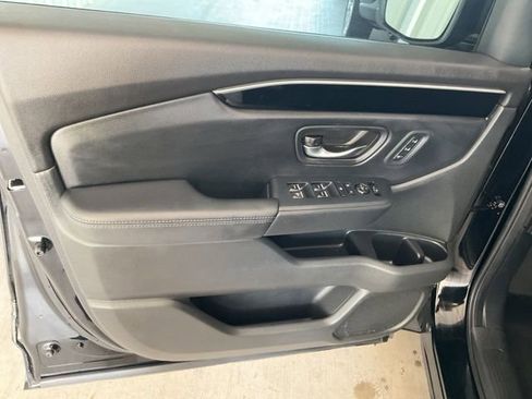 Certified 2023 Honda Pilot Touring image 5