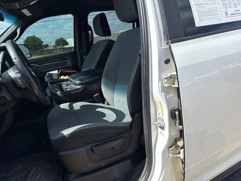 Used 2022 RAM 2500 Big Horn AWD/4WD image 16