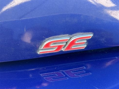 Used 2023 Toyota Corolla SE image 13