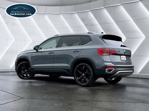 Used 2022 Volkswagen Taos SE image 6