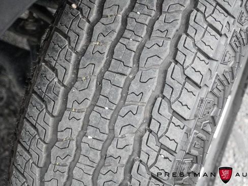 Used 2018 Chevrolet Tahoe Premier image 13