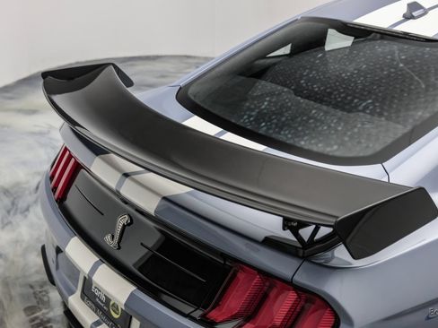 Used 2022 Ford Mustang Shelby GT500 w/ Carbon Fiber Track Pack RWD image 19