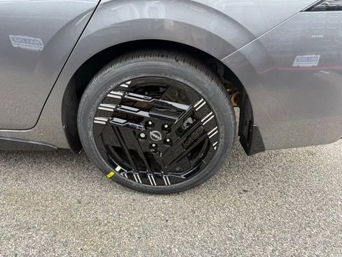 New 2026 Nissan Sentra SR w/ SR Premium Package FWD image 13