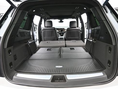 Certified 2025 Cadillac XT6 Premium Luxury w/ Platinum Package AWD/4WD image 19