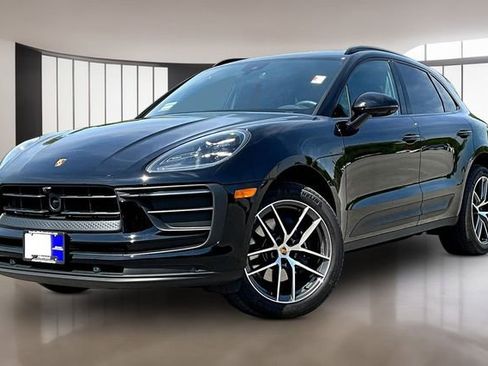 Used 2026 Porsche Macan AWD/4WD image 1