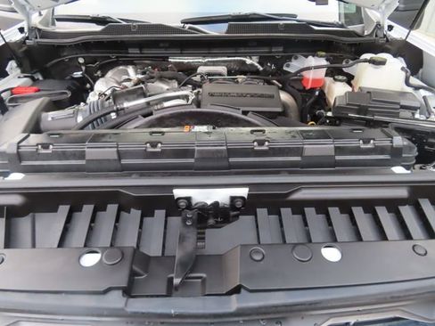 Used 2025 Chevrolet Silverado 2500 LT w/ Convenience Package image 15