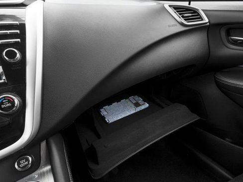 Used 2016 Nissan Murano S w/ Navigation Package FWD image 19