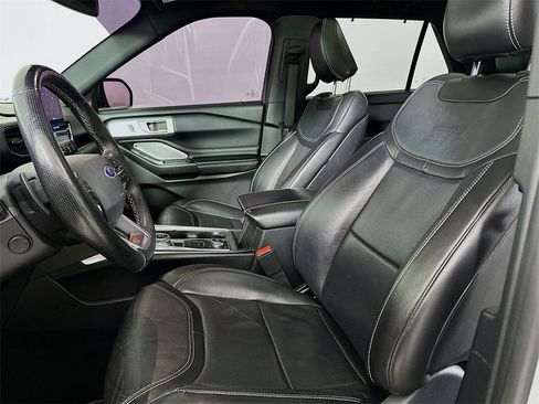 Used 2020 Ford Explorer ST w/ ST Street Pack image 8