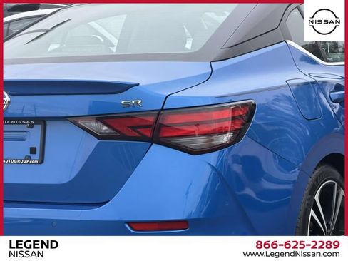 Certified 2023 Nissan Sentra SR w/ SR Premium Package FWD image 11