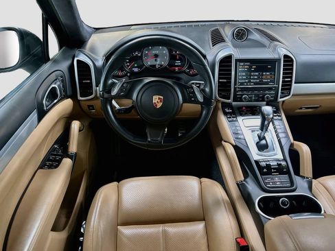 Used 2014 Porsche Cayenne GTS AWD/4WD image 25