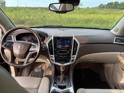 Used 2015 Cadillac SRX Luxury w/ Driver Awareness Package AWD/4WD image 19