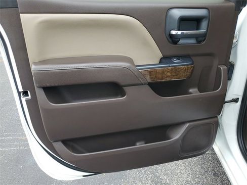 Used 2018 Chevrolet Silverado 1500 LT w/ All Star Edition image 13