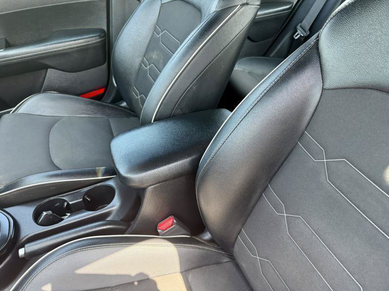 Used 2021 Kia Forte GT-Line FWD image 14