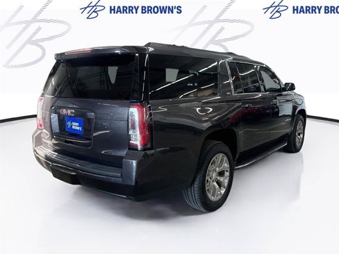 Used 2017 GMC Yukon XL SLT w/ HD Trailering Package AWD/4WD image 10