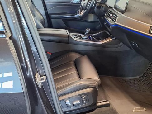 Used 2020 BMW X7 xDrive40i w/ Premium Package AWD/4WD image 14