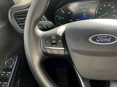 Used 2022 Ford Escape SE image 14