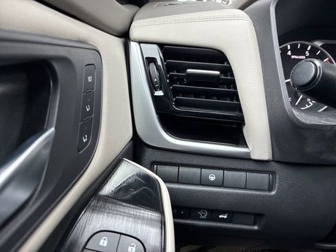 Used 2023 Nissan Rogue SL w/ SL Premium Package image 26