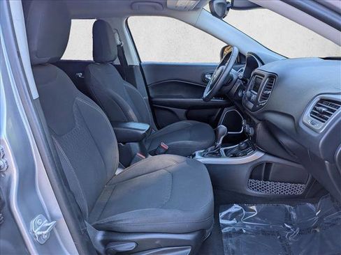 Used 2018 Jeep Compass Sport AWD/4WD image 21