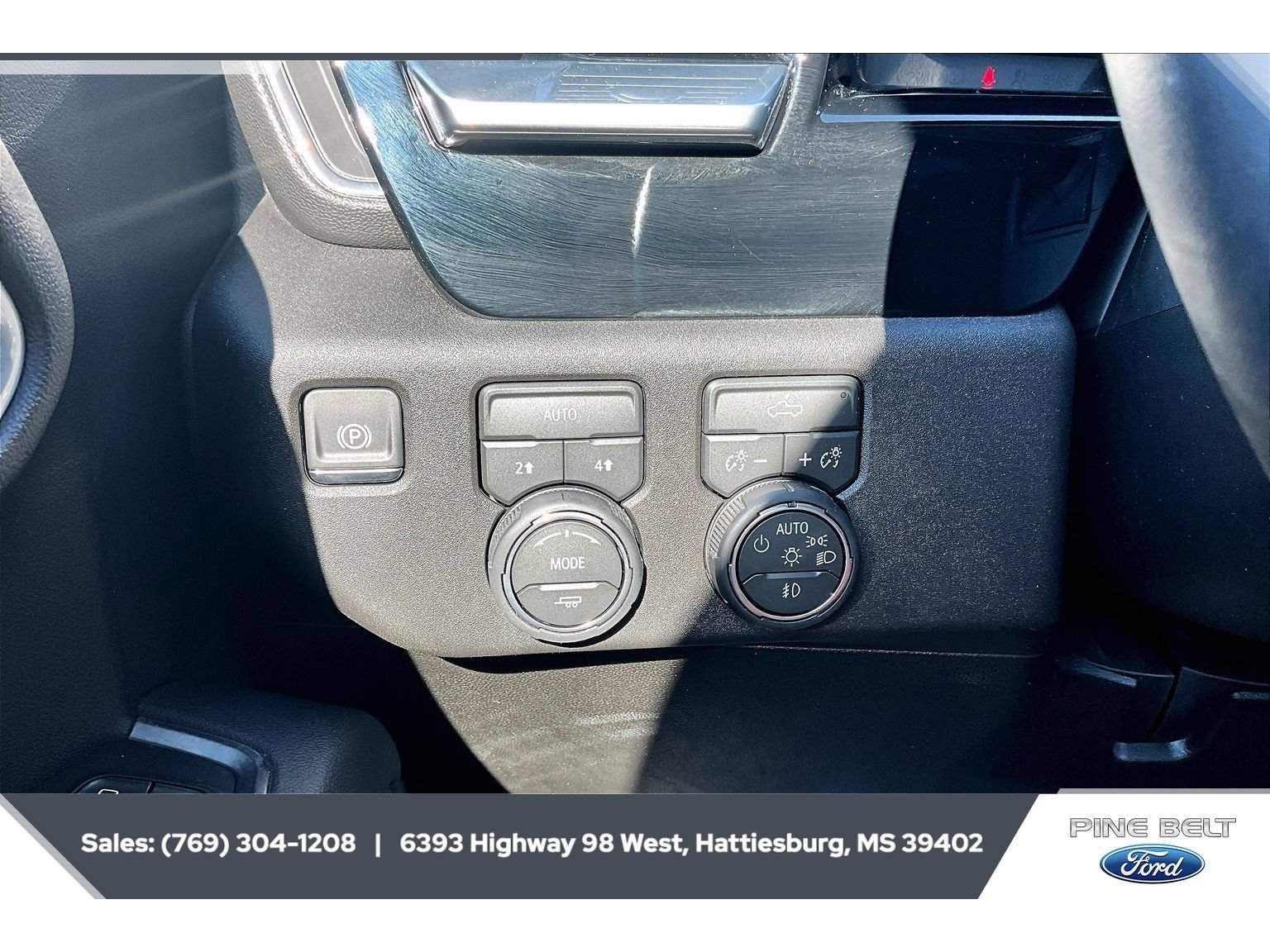 Used 2026 Chevrolet Silverado 1500 RST w/ All Star Edition Plus AWD/4WD image 23